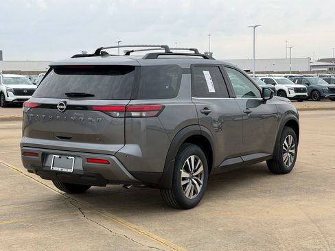 New 2026 Nissan Pathfinder SL FWD image 6