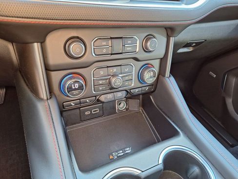 Used 2022 Chevrolet Tahoe RST w/ Sport Performance Package image 17