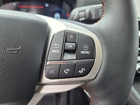 New 2026 Ford Explorer Active w/ Active Comfort Package RWD image 12