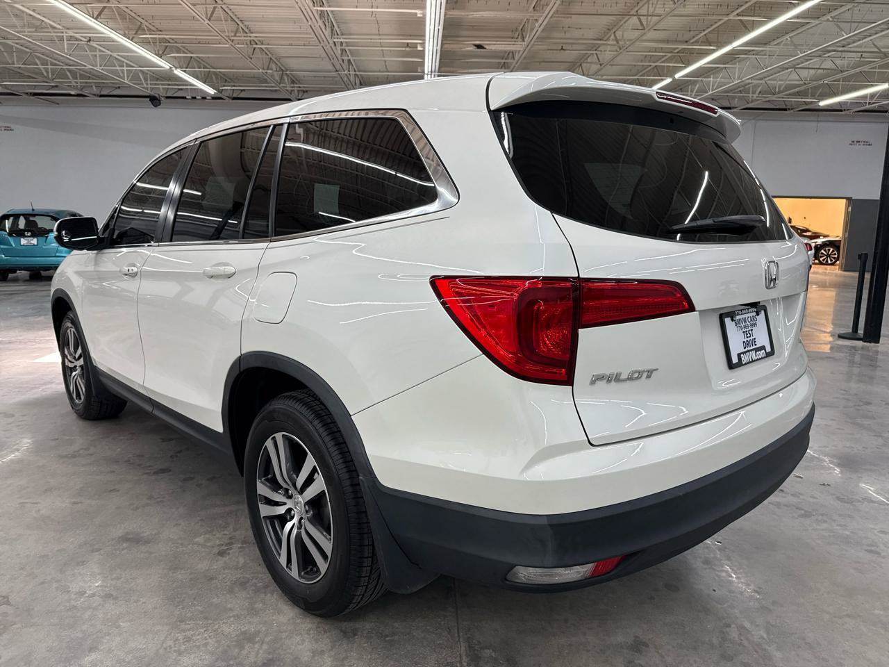 Used 2017 Honda Pilot EX-L image 9