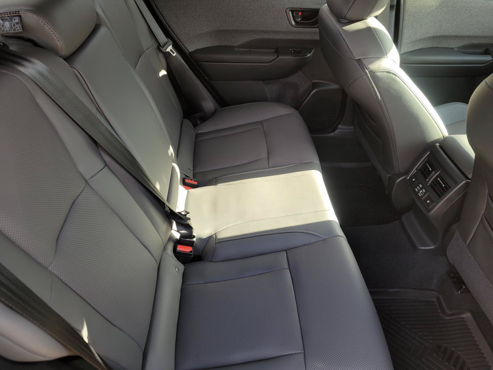 New 2026 Subaru Outback Limited XT AWD/4WD image 12