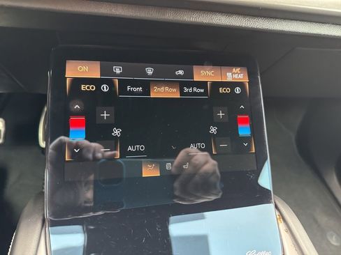 Used 2026 Cadillac Vistiq Sport image 37