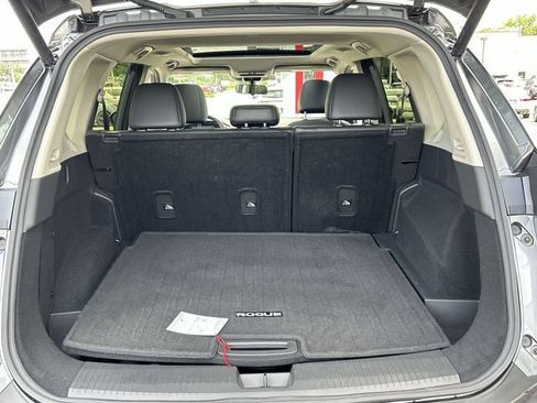 Certified 2023 Nissan Rogue SV w/ SV Premium B Package AWD/4WD image 27