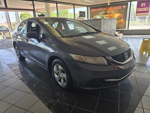 Used 2014 Honda Civic LX image 3