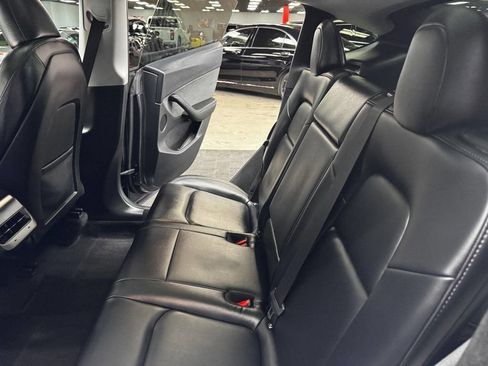 Used 2024 Tesla Model Y Long Range image 42