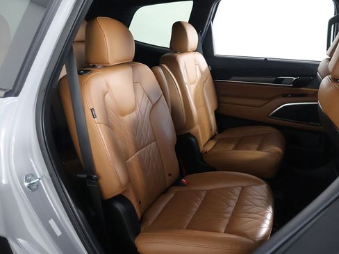 Used 2023 Kia Telluride SX X-Line AWD/4WD image 38