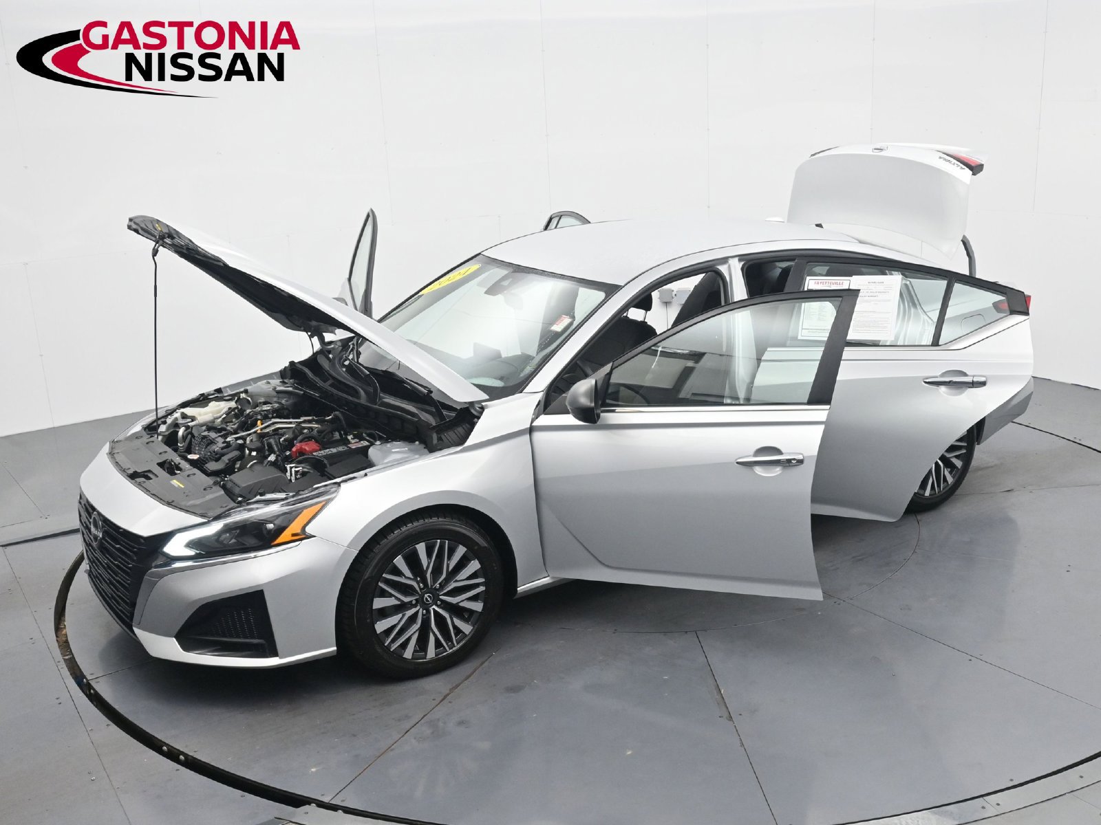 Used 2024 Nissan Altima 2.5 SV FWD image 41