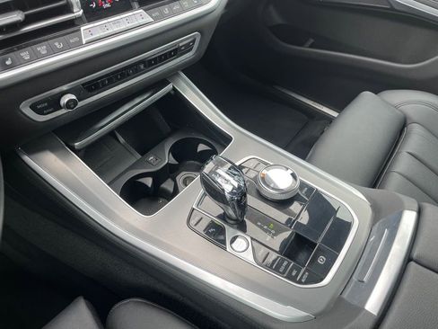 Used 2022 BMW X5 xDrive40i w/ Executive Package image 27