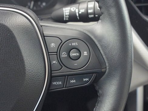 Used 2023 Toyota Corolla Cross LE FWD image 9