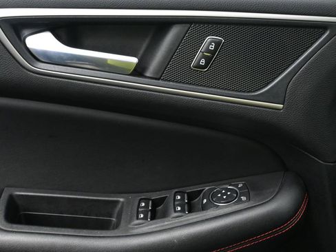 Used 2022 Ford Edge ST-Line w/ Cargo Accessory Package image 18