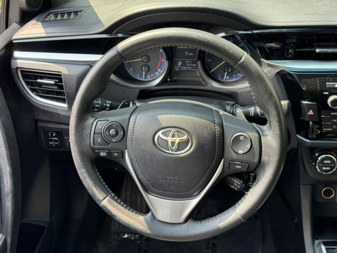 Used 2014 Toyota Corolla S FWD image 18