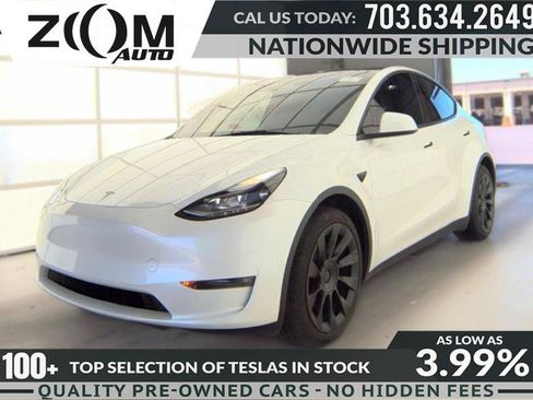 Used 2024 Tesla Model Y Long Range AWD/4WD image 1