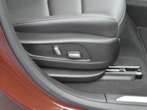 Certified 2023 Cadillac XT5 Luxury FWD image 33
