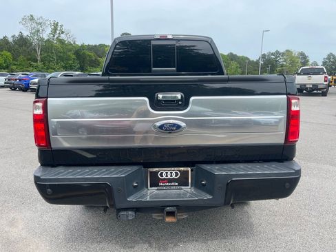 Used 2016 Ford F350 Platinum w/ FX4 Off-Road Package AWD/4WD image 4