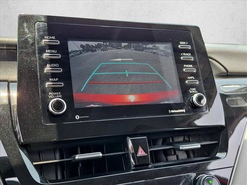 Used 2021 Toyota Camry SE FWD image 11