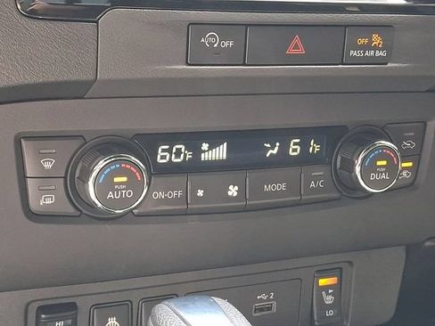 Used 2023 Nissan Frontier PRO-4X w/ Pro Convenience Package AWD/4WD image 17