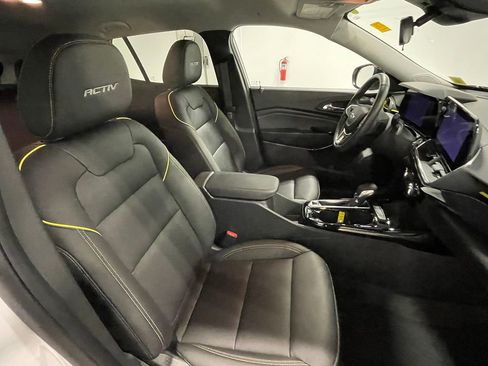 Used 2024 Chevrolet Trax ACTIV w/ Driver Confidence Package FWD image 27