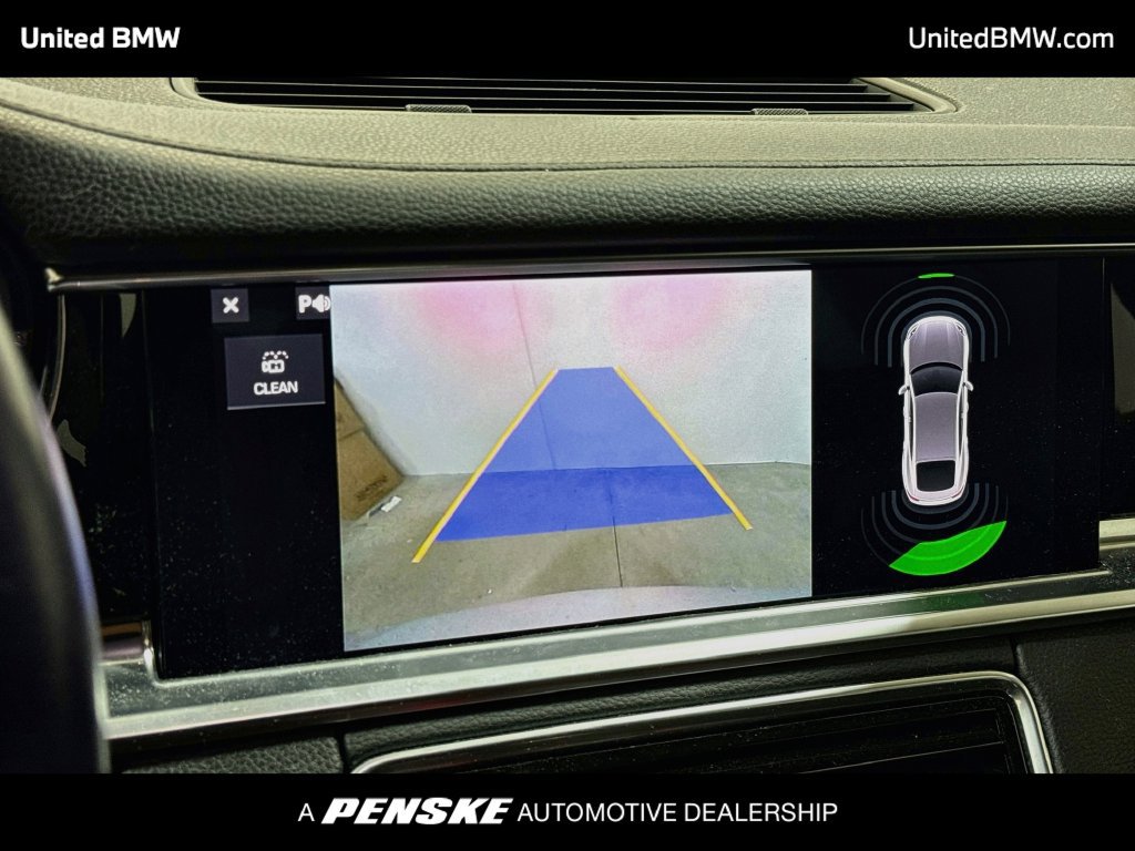 Used 2020 Porsche Panamera RWD image 16