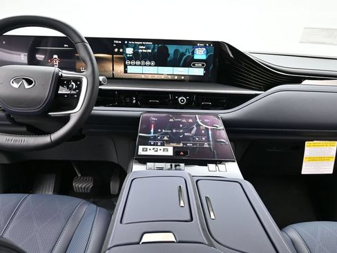 New 2027 INFINITI QX80 Sensory AWD/4WD image 16
