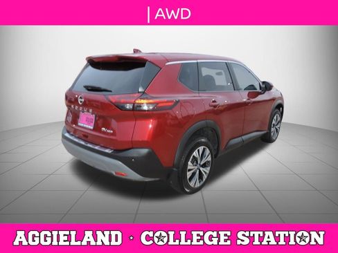 Used 2023 Nissan Rogue SV AWD/4WD image 4