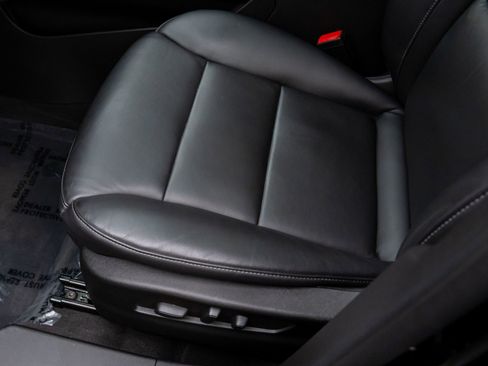 Certified 2023 Cadillac XT4 Premium Luxury w/ Cold Weather Package image 19