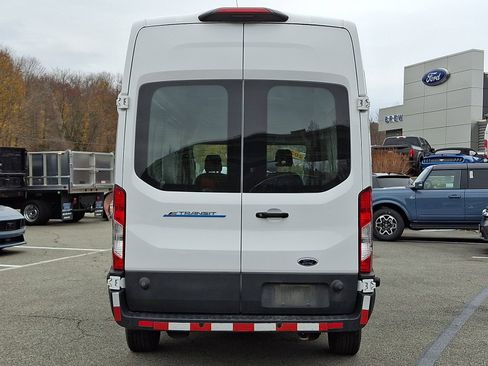 Certified 2022 Ford E-Transit image 9