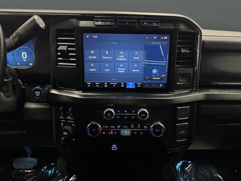 Used 2024 Ford F250 Lariat w/ Sport Appearance Package image 8