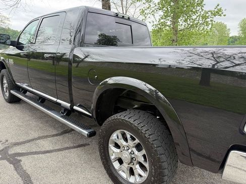 Used 2017 RAM 2500 Limited image 12