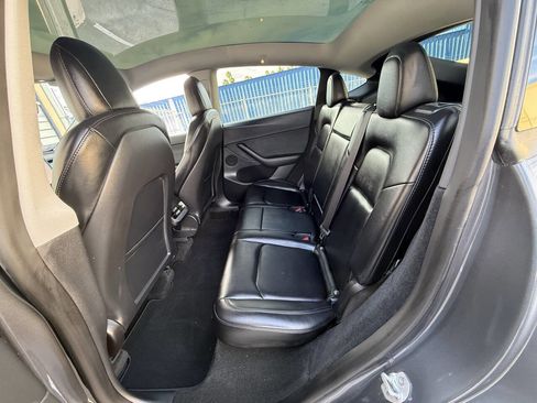 Used 2023 Tesla Model Y Long Range image 22