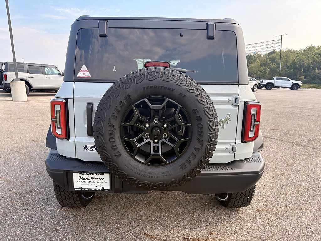 New 2026 Ford Bronco Badlands AWD/4WD image 4
