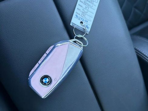Used 2025 BMW X7 xDrive40i w/ M Sport Package image 31