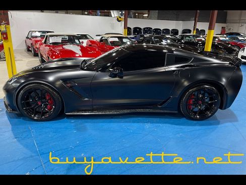 Used 2016 Chevrolet Corvette Z06 w/ 3LZ Preferred Equipment Group RWD image 6