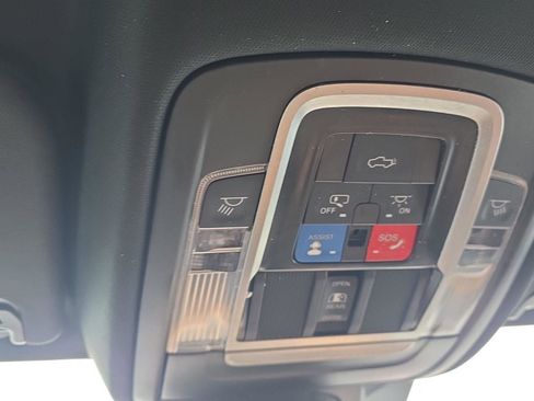 Used 2022 RAM 1500 Limited image 22