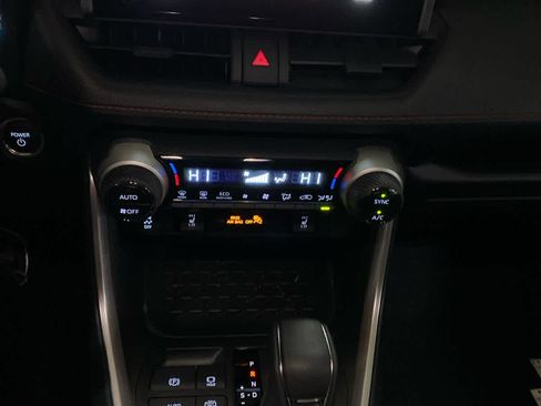 Certified 2025 Toyota RAV4 SE image 10