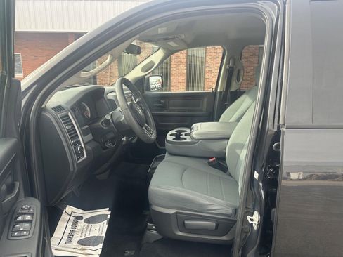 Used 2018 RAM 1500 Express w/ Express Value Package image 12