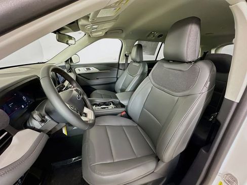New 2026 Ford Explorer Active w/ Active Comfort Package image 21