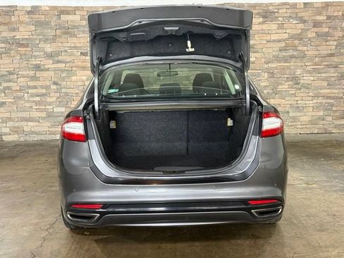 Used 2015 Ford Fusion SE w/ Equipment Group 201A FWD image 8