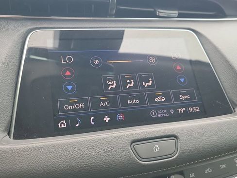 Used 2023 Cadillac XT4 Luxury FWD image 18