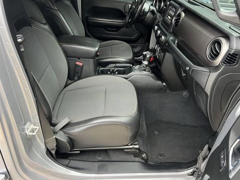 Used 2020 Jeep Wrangler Unlimited Sport image 20