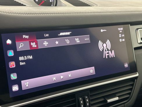 Certified 2022 Porsche Cayenne Turbo image 21