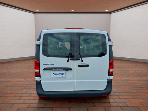 Used 2018 Mercedes-Benz Metris image 7