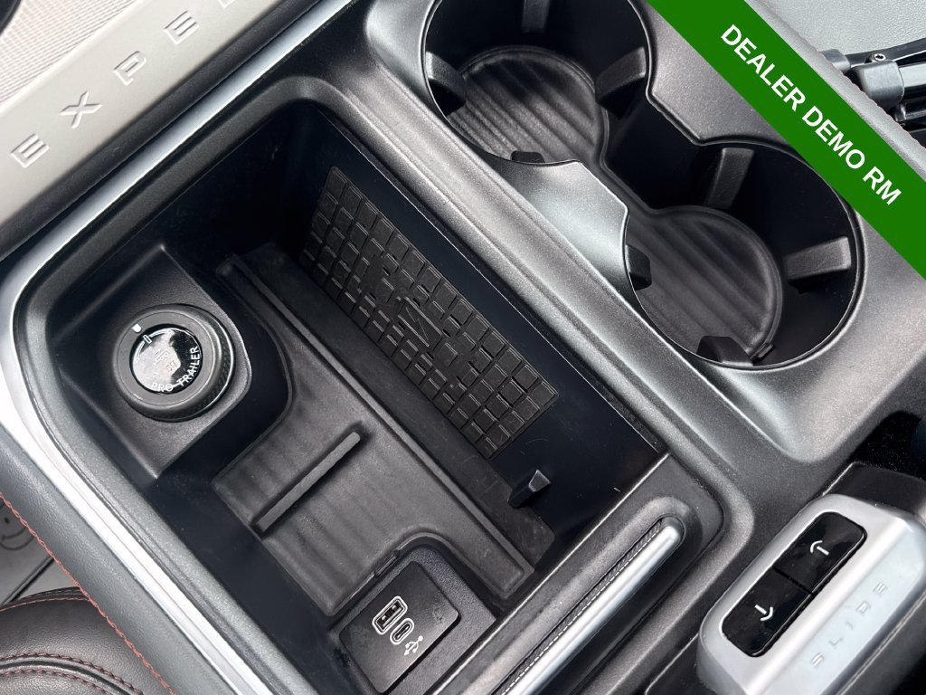 Used 2025 Ford Expedition Max Active AWD/4WD image 38