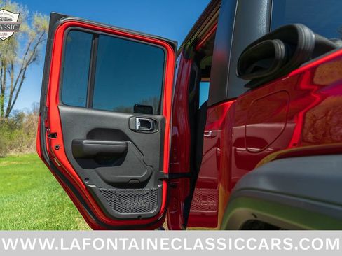 Used 2020 Jeep Gladiator Sport w/ Technology Group AWD/4WD image 49