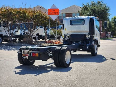 New 2024 Chevrolet Low Cab Forward RWD image 12
