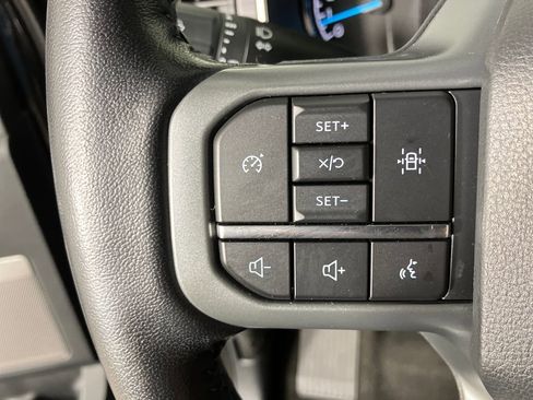 Certified 2022 Ford F150 XLT w/ Equipment Group 302A High image 17