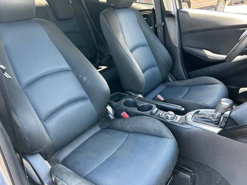 Used 2016 Scion iA FWD image 10