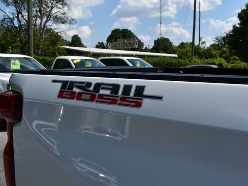 Used 2021 Chevrolet Silverado 1500 Custom Trail Boss AWD/4WD image 37