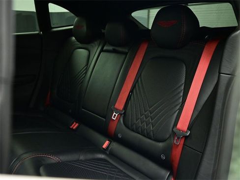 Used 2021 Aston Martin DBX image 19