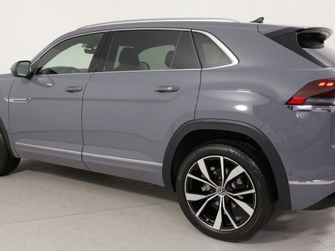 Used 2025 Volkswagen Atlas Cross Sport SEL Premium R-Line image 13