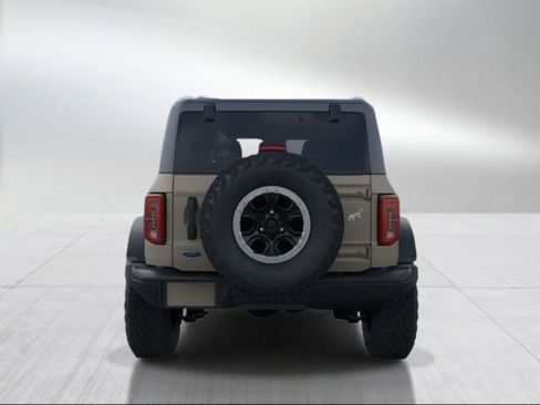 New 2026 Ford Bronco Badlands image 5